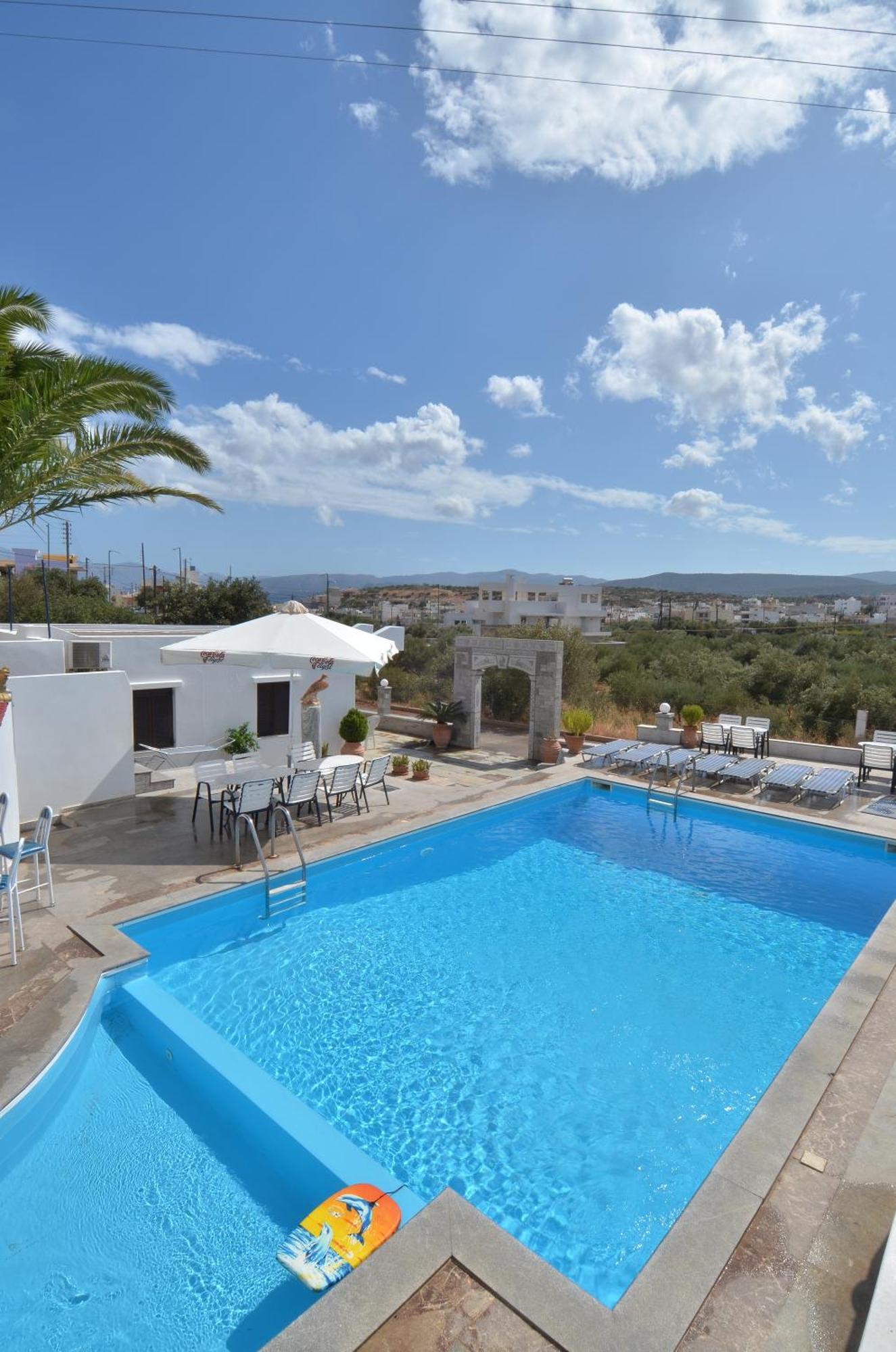 Manos Apartments Agios Nikolaos  Exterior photo